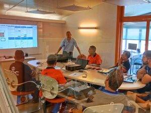 Formación técnica de Daikin en SDC con foco en sistemas VRV y enfriadoras Small Inverter. Mejora continua en climatización profesional. Sistemas de Calor